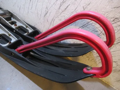 Arctic Cat F5 Skis 2004
