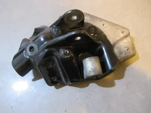 Arctic Cat M8000 Shock Mount Right 2019