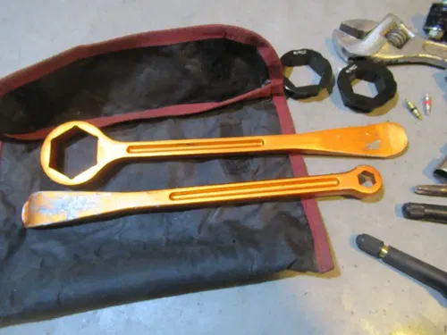 KTM LC4 640 Adventure Tool Kit MSR Fenderpak 2002