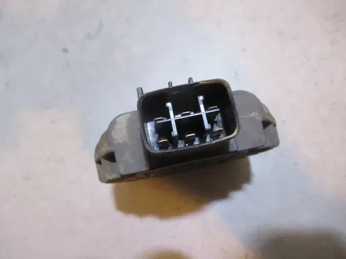 Yamaha Kodiak 400 Voltage Regulator 2001