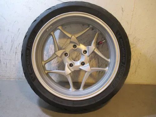BMW R1200RT Wheel Tire Rear 180/55 17 2013