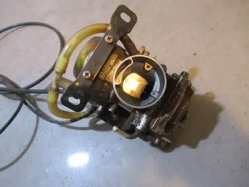 Polaris Magnum 325 4X4 Carburetor 2000 #2