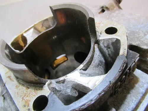 Yamaha ET340C Cylinder Left 79