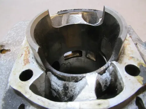 Yamaha ET340C Cylinder Left 79