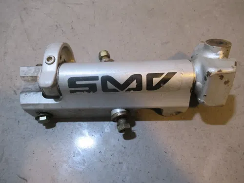 Arctic Cat F5 Spindle Left 2004