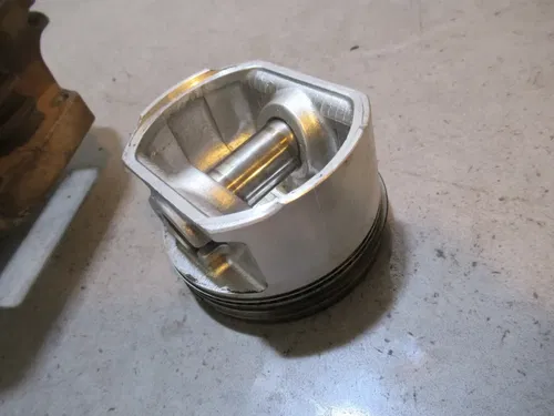 Polaris Magnum 325 4X4 Cylinder Piston 2000 #2