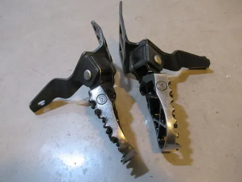 BMW F650 GS Foot Pegs Moose Racing 2003