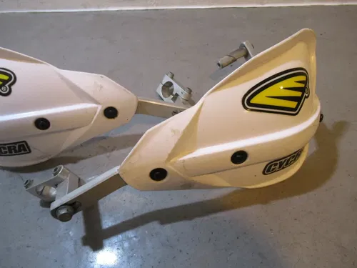 KTM LC4 640 Adventure Cycra Hand Guards 2002