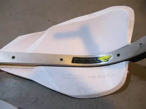 KTM LC4 640 Adventure Cycra Hand Guards 2002