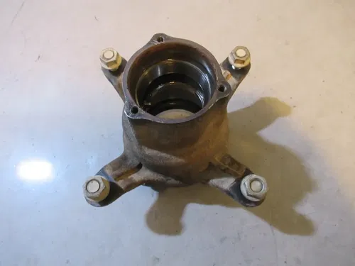 Polaris Xplorer 400 Wheel Hub Front 1999