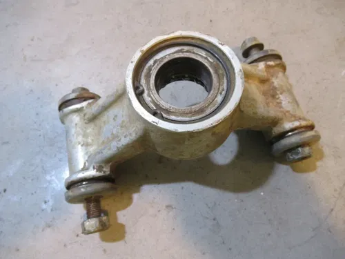 Yamaha Kodiak 450 4x4 Knuckle Right Rear 2006