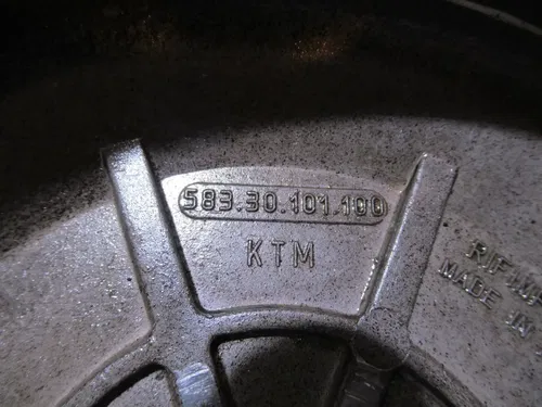 KTM LC4 640 Adventure Clutch Cover 2002