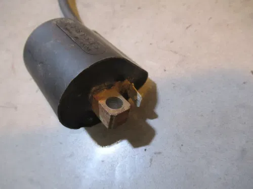 Polaris Magnum 325 4X4 Ignition Coil 2001