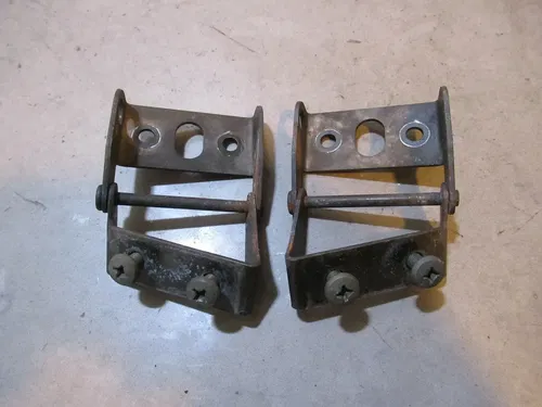 Yamaha Mountain Max 700 Hood Hinges 98