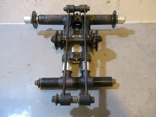Yamaha Apex 1000 Rear Arm 2006 #3
