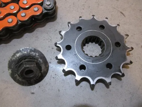 KTM LC4 640 Adventure Drive Chain Sprocket Front 2002