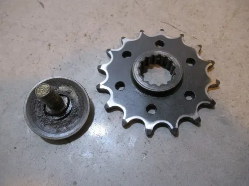 KTM LC4 640 Adventure Drive Chain Sprocket Front 2002