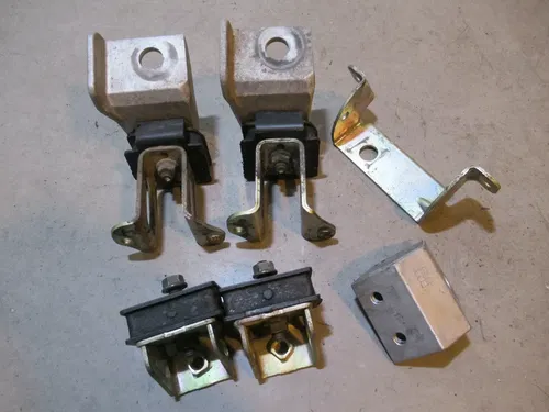 Yamaha Mountain Max 700 Motor Mounts 2000 #7