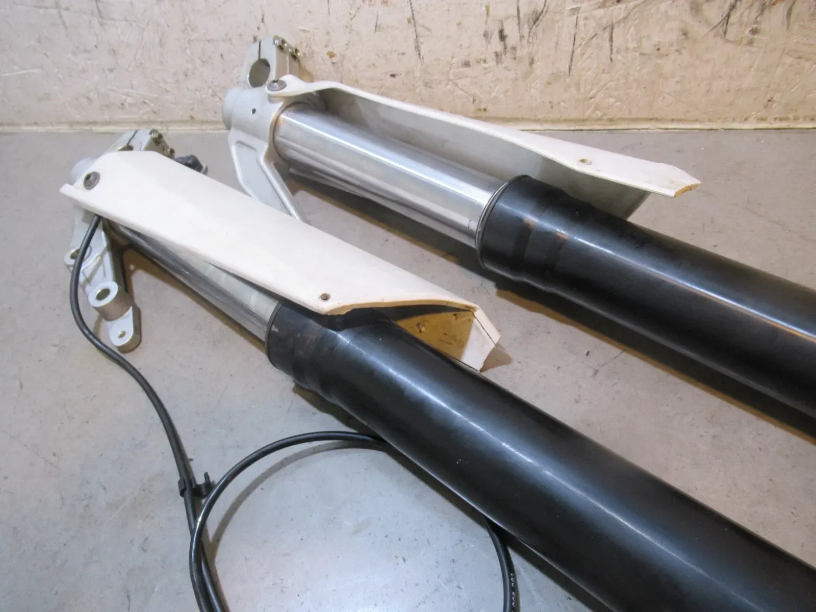 Husqvarna TR 650 Forks Left Right 2013