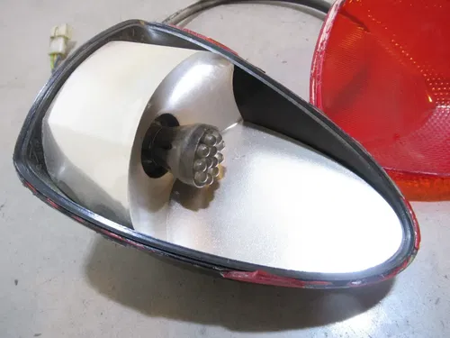 KTM LC4 640 Adventure Taillight Broken 2002