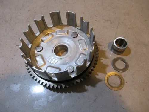 Suzuki Quadrunner 250 Clutch Basket 2000