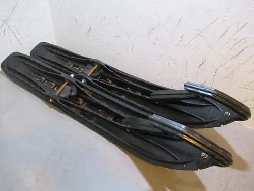 Arctic Cat M800 Skis 2012