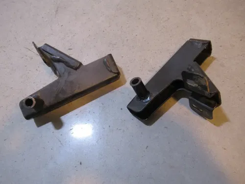 Polaris Magnum 325 4X4 Front Rack Supports 2000 #2