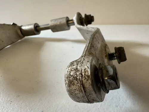 2003 HONDA CRF450R ENGINE MOTOR MOUNT STAY BRACKETS