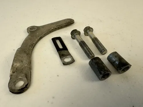 1984 - 2001 HONDA CR250R CR500R FRONT SPROCKET Guide