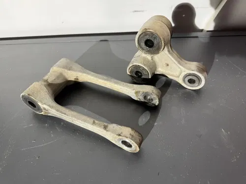 Suzuki RM-Z250 - Stock Rear Swingarm Shock Linkage Link - 2007 RMZ 250 OEM