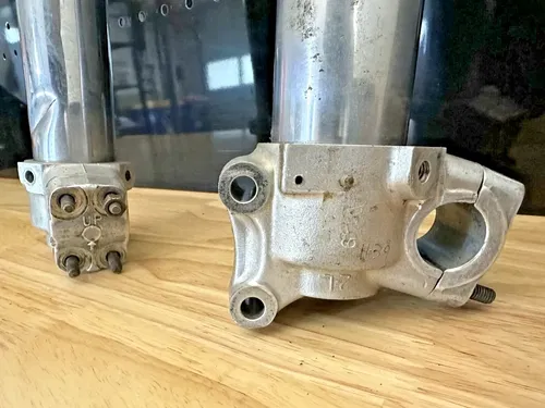 1990 Honda CR250R OEM Front Forks Suspension Shocks Damper - Needs Repair