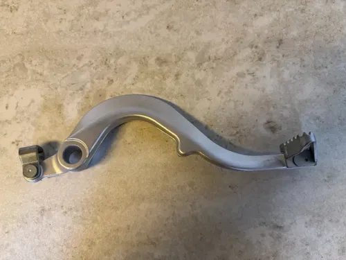 19-20 KAWASAKI KX450 OEM RIGHT REARSET BRAKE FOOT PEDAL