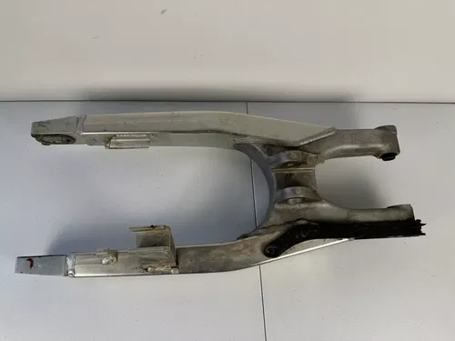 2002 2003 HONDA CRF450R OEM SWIMGARM SWING ARM SUSPENSION REAR 52200-MEB-000