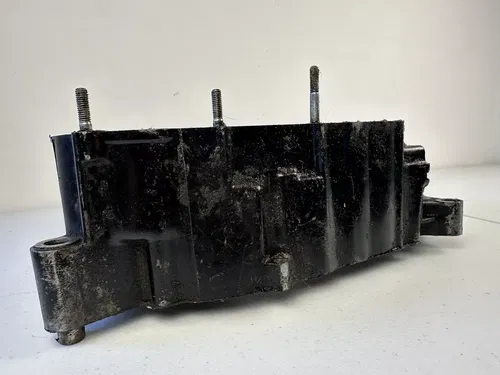 1988 - 2000 HONDA XR600R OEM RIGHT SIDE CRANKCASE CRANK CASE ENGINE MOTOR BLOCK