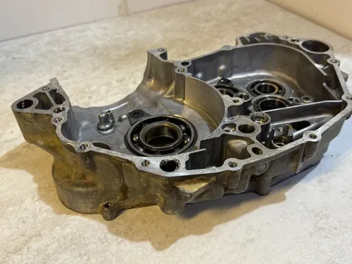 19-23 KAWASAKI KX450F KX 450 RIGHT ENGINE MOTOR CRANKCASE CRANK CASE M4483