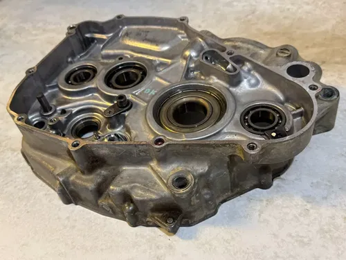 19-23 KAWASAKI KX450F KX 450 RIGHT ENGINE MOTOR CRANKCASE CRANK CASE M4483