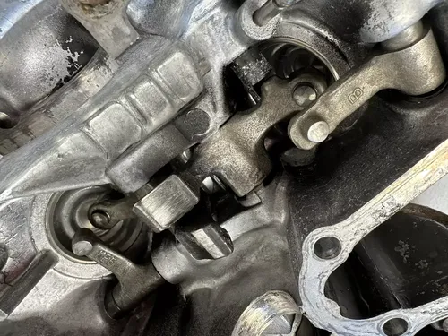 1985 - 1986 HONDA XR600R OEM CYLINDER HEAD TOP END MOTOR ENGINE