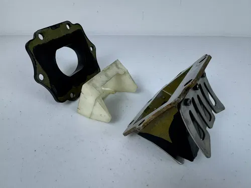 1993 KAWASAKI KX125 OEM REED VALVE BLOCK INTAKE
