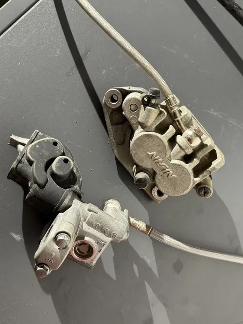 2007-09 Suzuki RMZ250 FRONT BRAKE COMPLETE CALIPER OEM RMZ 250