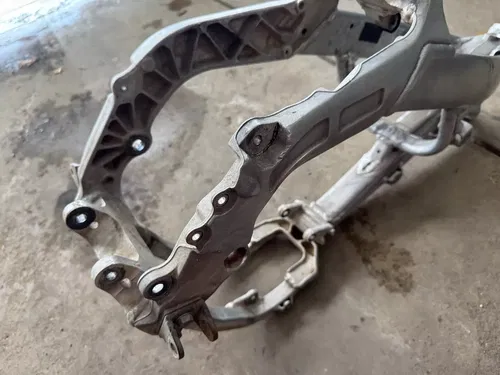 07-09 SUZUKI RMZ250 OEM FRAME CHASSIS