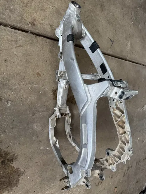 07-09 SUZUKI RMZ250 OEM FRAME CHASSIS