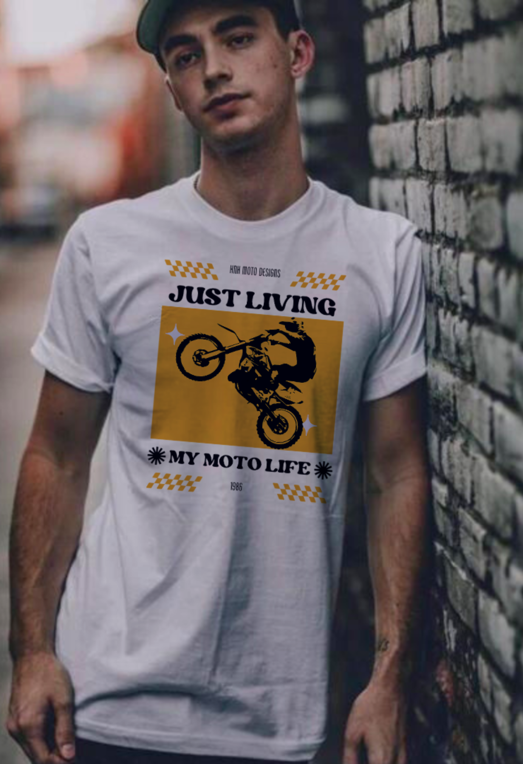 MoTo Life Tee