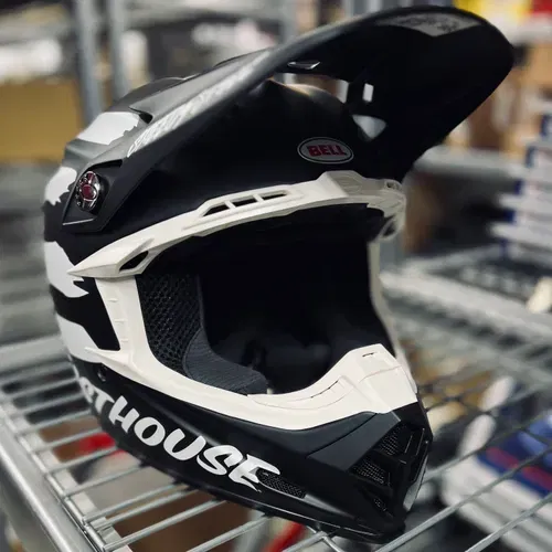 Bell Moto-9 Mips Helmets - Size XS