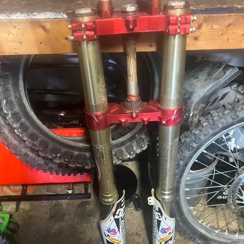 2005 Crf250r Forks And Applied Racing Clamps