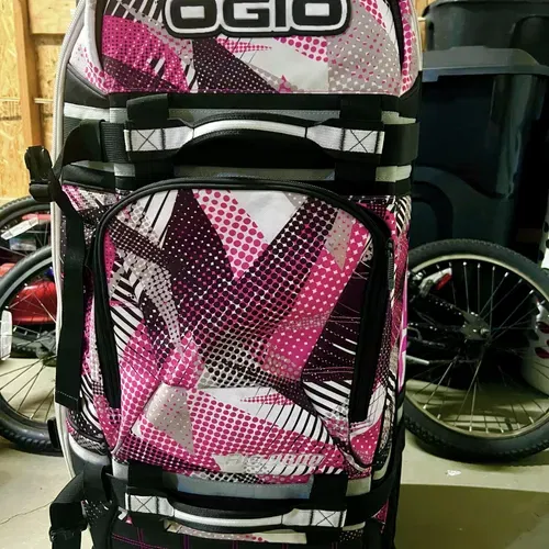 OGIO Rig 9800 Wheeled Gear Bag BOLT