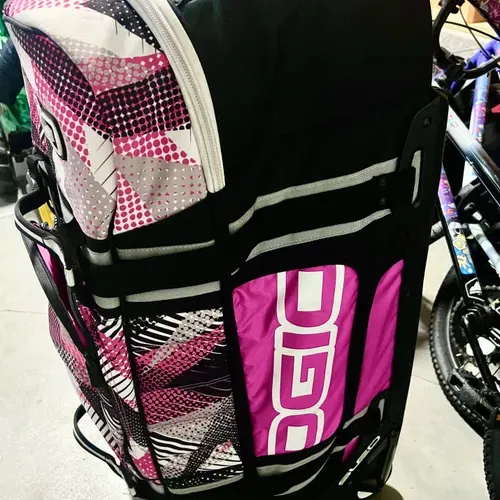 OGIO Rig 9800 Wheeled Gear Bag BOLT