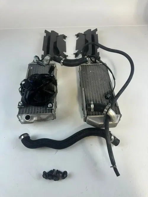 2021 Suzuki DRZ 400SM OEM Radiator set with sensors & Fan & Shrouds LOW MILE!