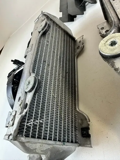 2021 Suzuki DRZ 400SM OEM Radiator set with sensors & Fan & Shrouds LOW MILE!