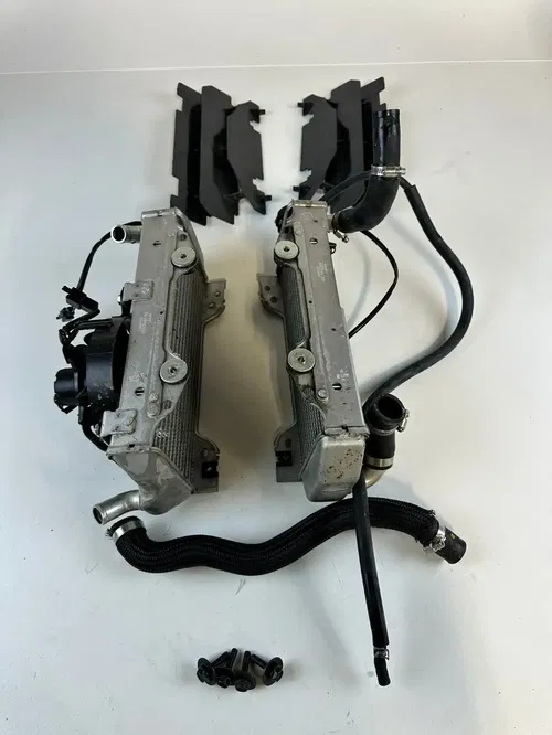 2021 Suzuki DRZ 400SM OEM Radiator set with sensors & Fan & Shrouds LOW MILE!