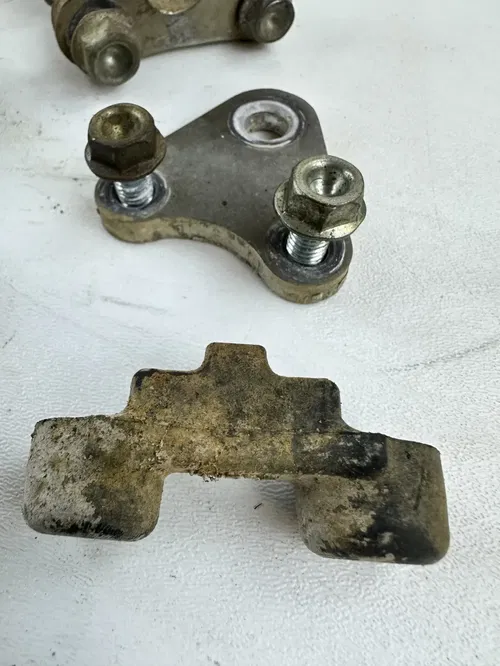 1988 Honda XR600R OEM Stock Motor Engine Mounts Hanger Set Nice